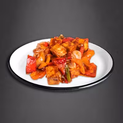 Gebratener Tofu mit Paprika und Zwiebeln