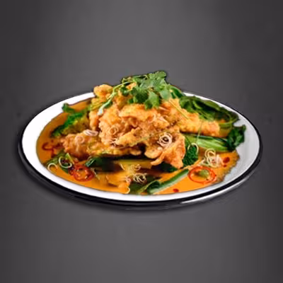 Knuspriges Hühnerfleisch mit rosmilch nach Thai-Art. (scharf)